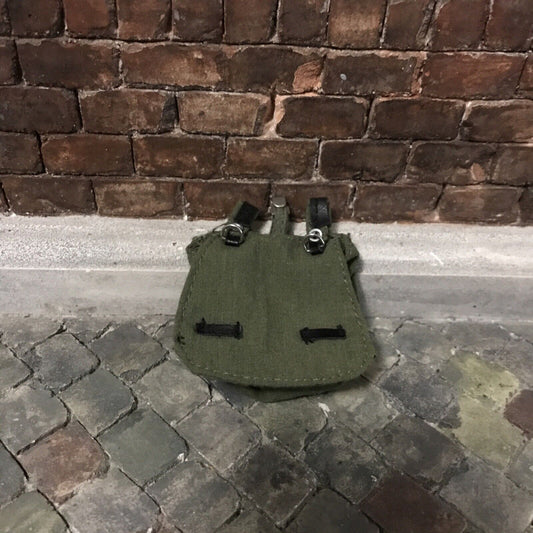 1/6 SCALE WW2 GERMAN GREEN BREAD BAGS