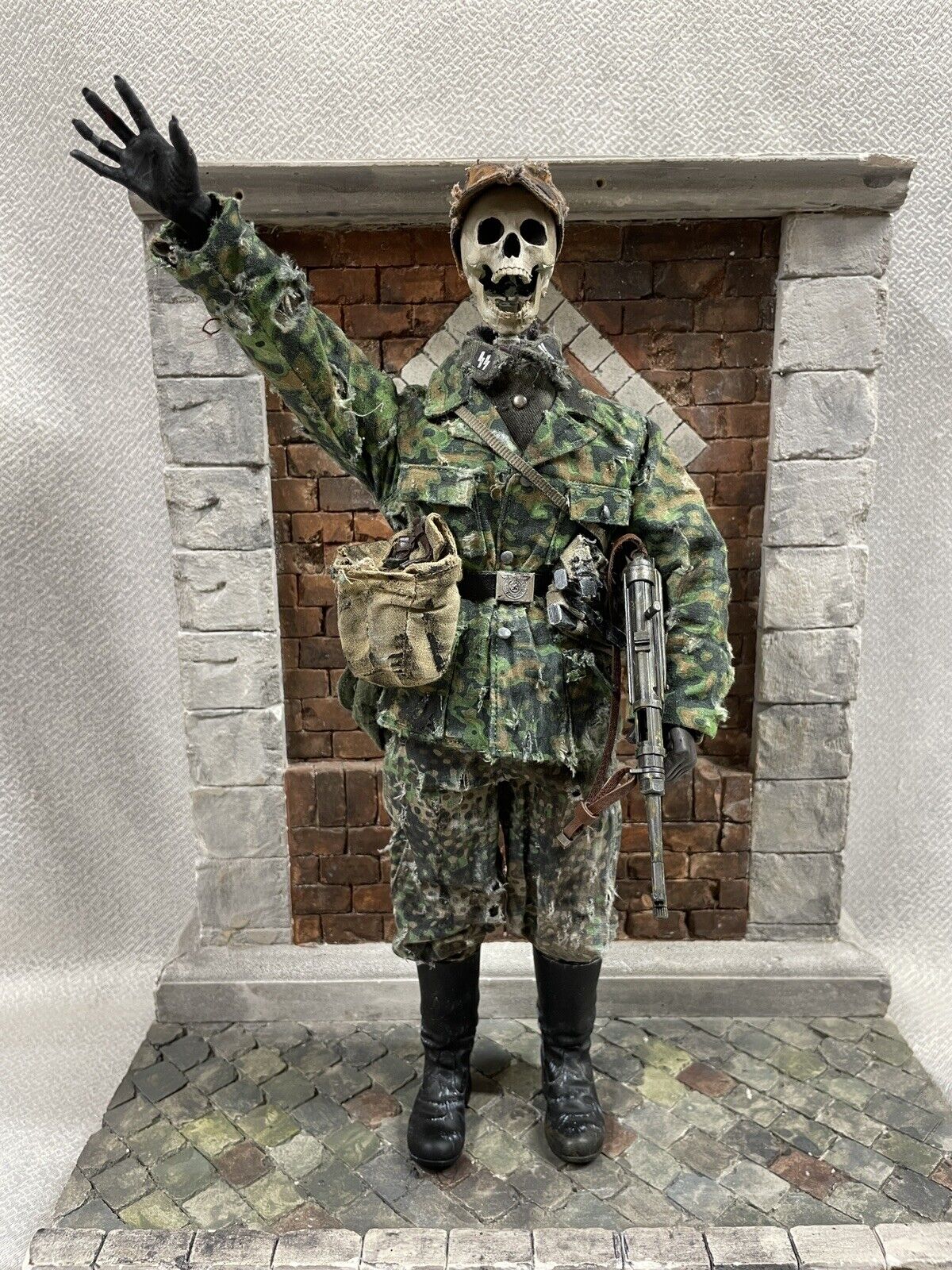 1/6 scale Kitbash WW2 GERMAN WAFFEN SS CUSTOM SKULL FIGURE SSTC