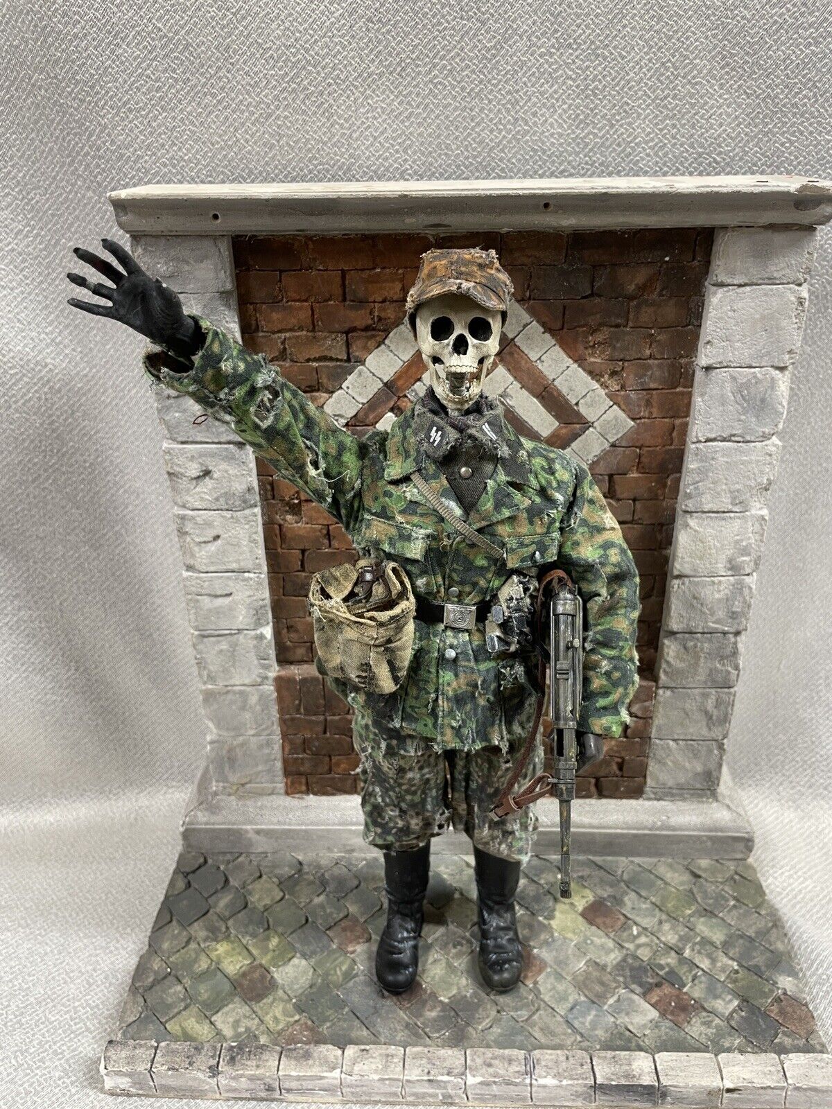 1/6 scale Kitbash WW2 GERMAN WAFFEN SS CUSTOM SKULL FIGURE SSTC