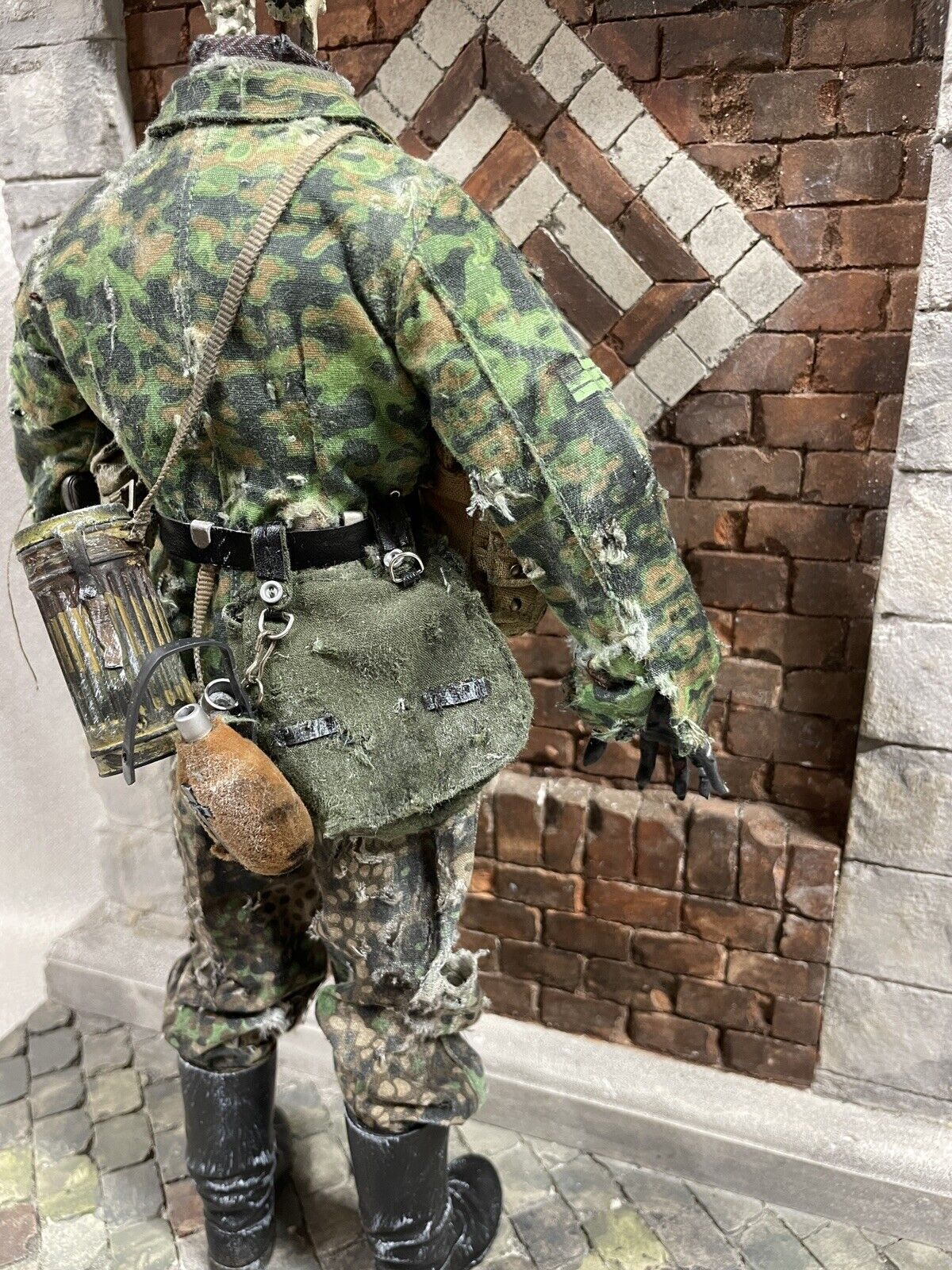 1/6 scale Kitbash WW2 GERMAN WAFFEN SS CUSTOM SKULL FIGURE SSTC