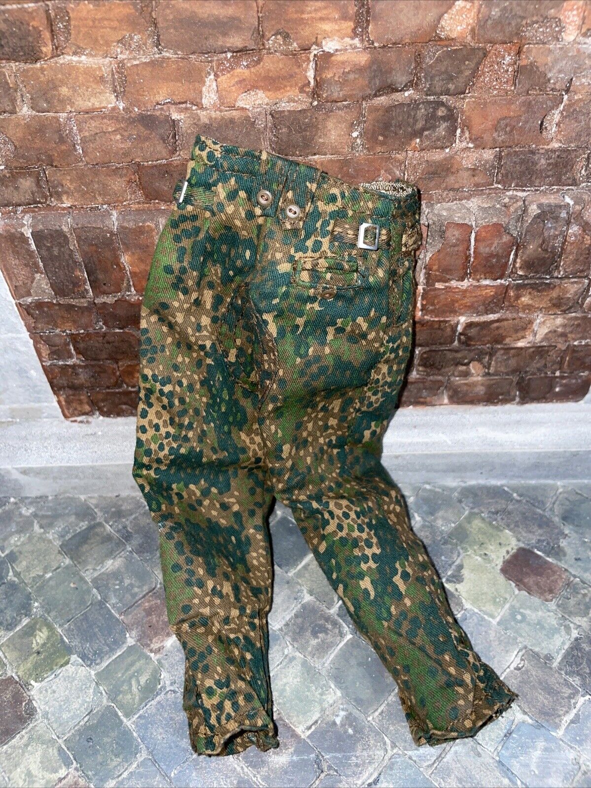 1/6 scale Kitbash WW2 GERMAN pes dot camo pants